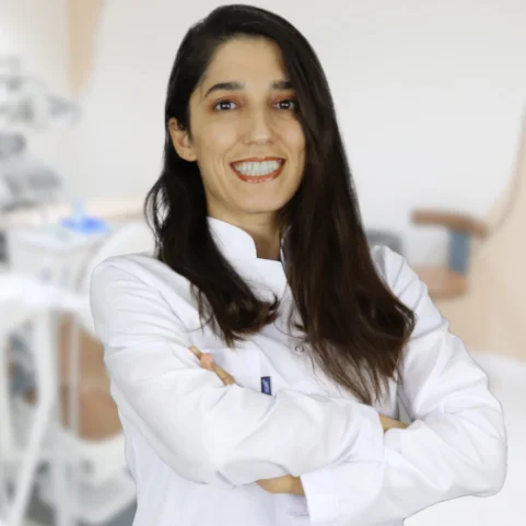 https://dinamik.yoursmileturkey.com/wp-content/uploads/2023/02/doctor-smile-q.webp