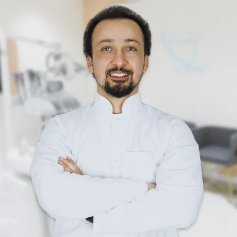 https://dinamik.yoursmileturkey.com/wp-content/uploads/2023/03/doctor-veli-new.webp