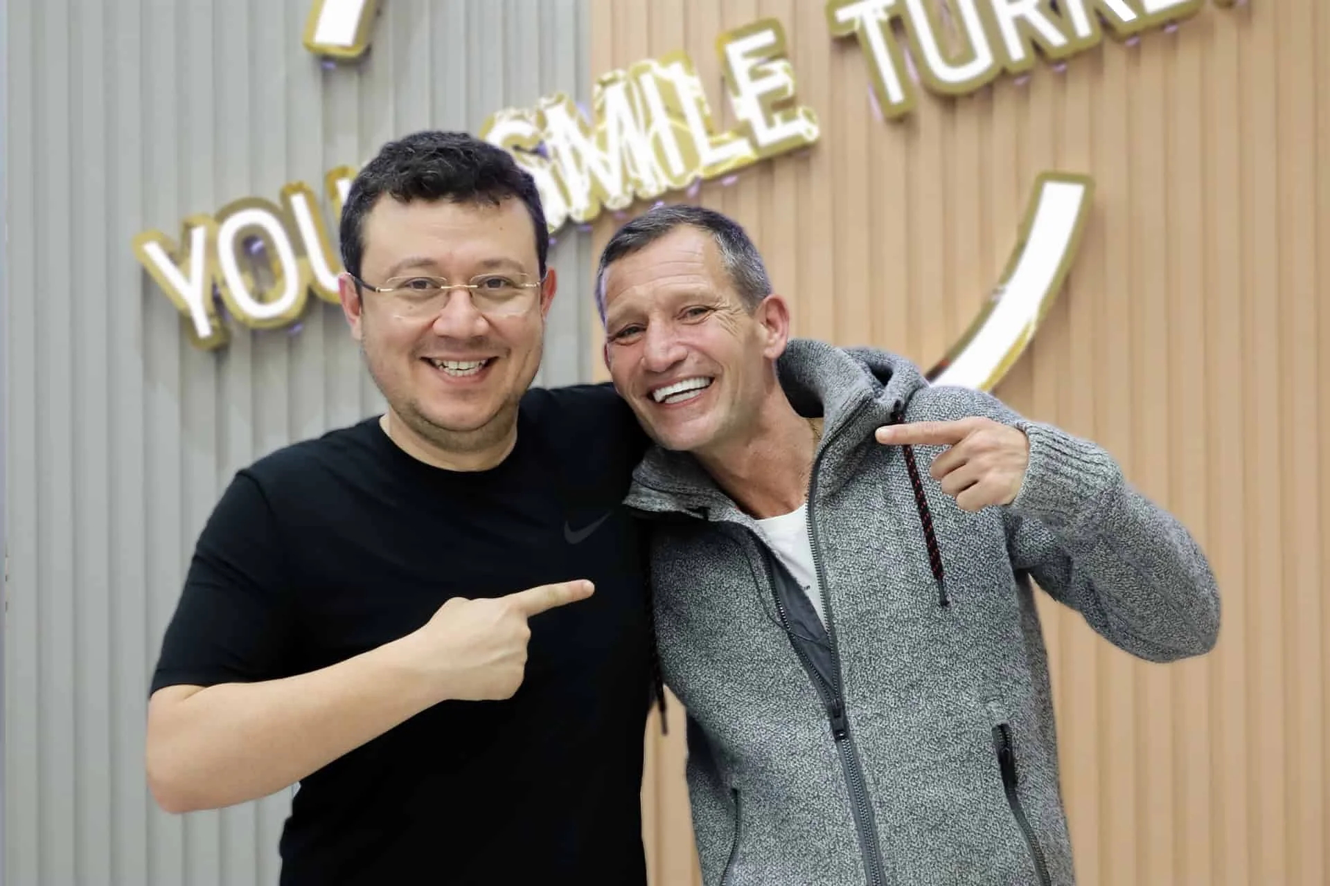 https://dinamik.yoursmileturkey.com/wp-content/uploads/2023/03/patient-testimonial-Charlie_1.webp